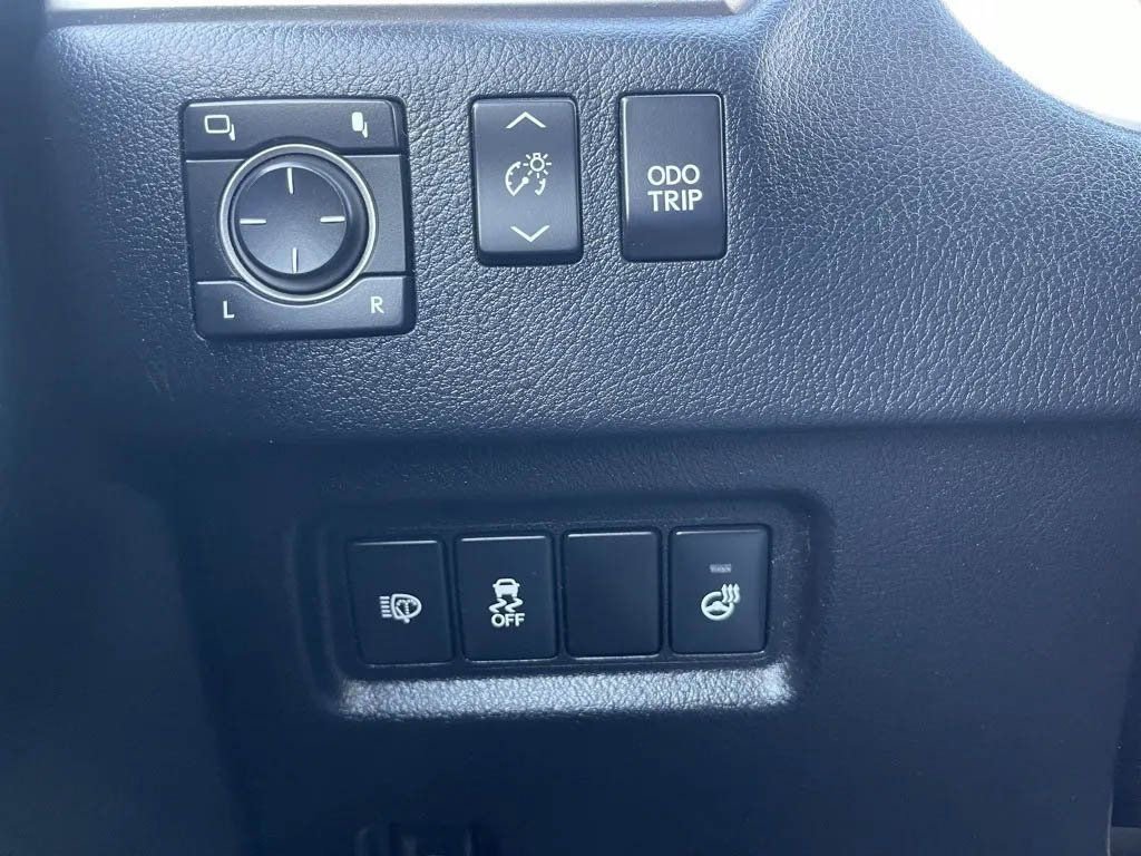 Used 2017 Lexus GX 460 Luxury image 31