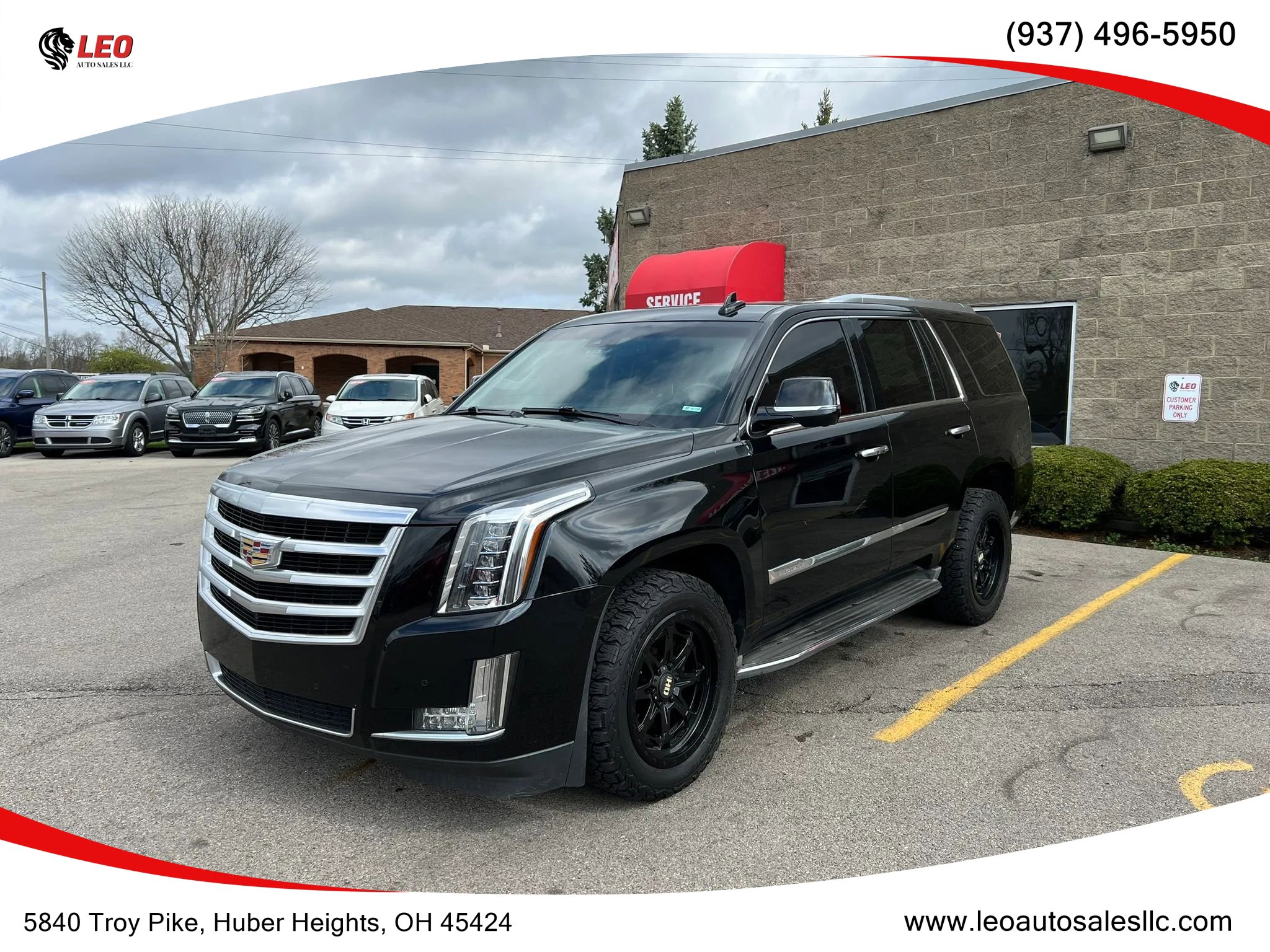 Used 2015 Cadillac Escalade Luxury image 1