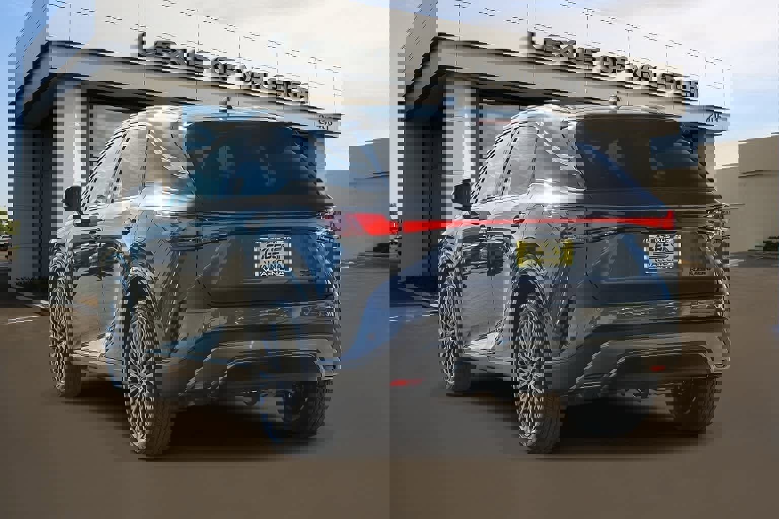 New 2026 Lexus RX 450h Luxury image 2