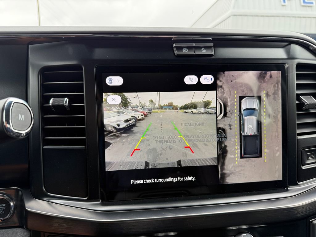 New 2026 Ford F250 Lariat w/ Black Appearance Package image 20