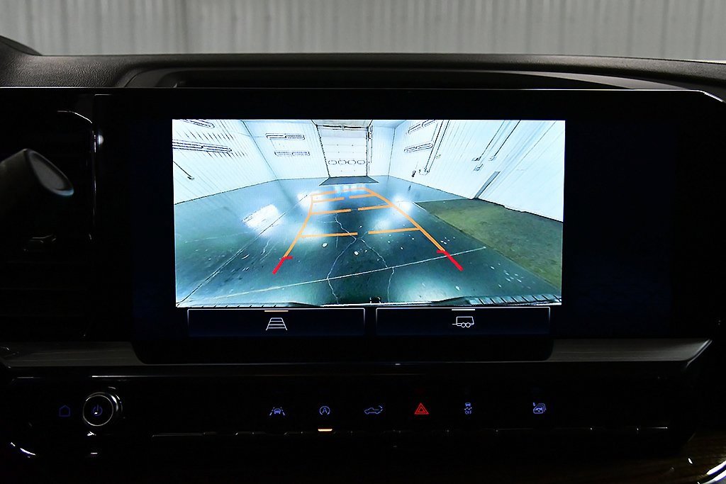 Used 2023 GMC Sierra 1500 Elevation image 26