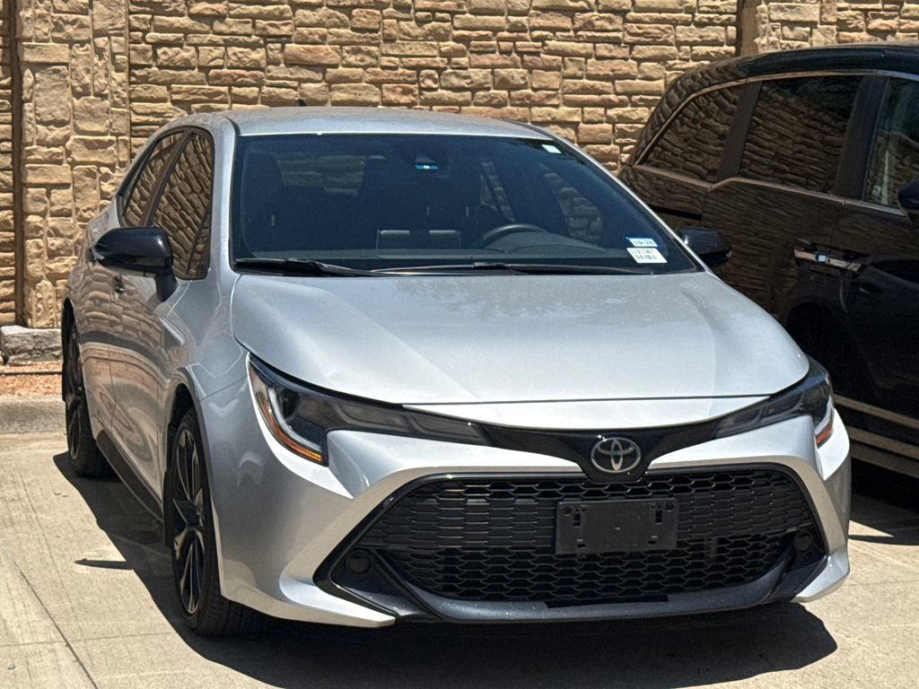 Used 2022 Toyota Corolla SE FWD image 3