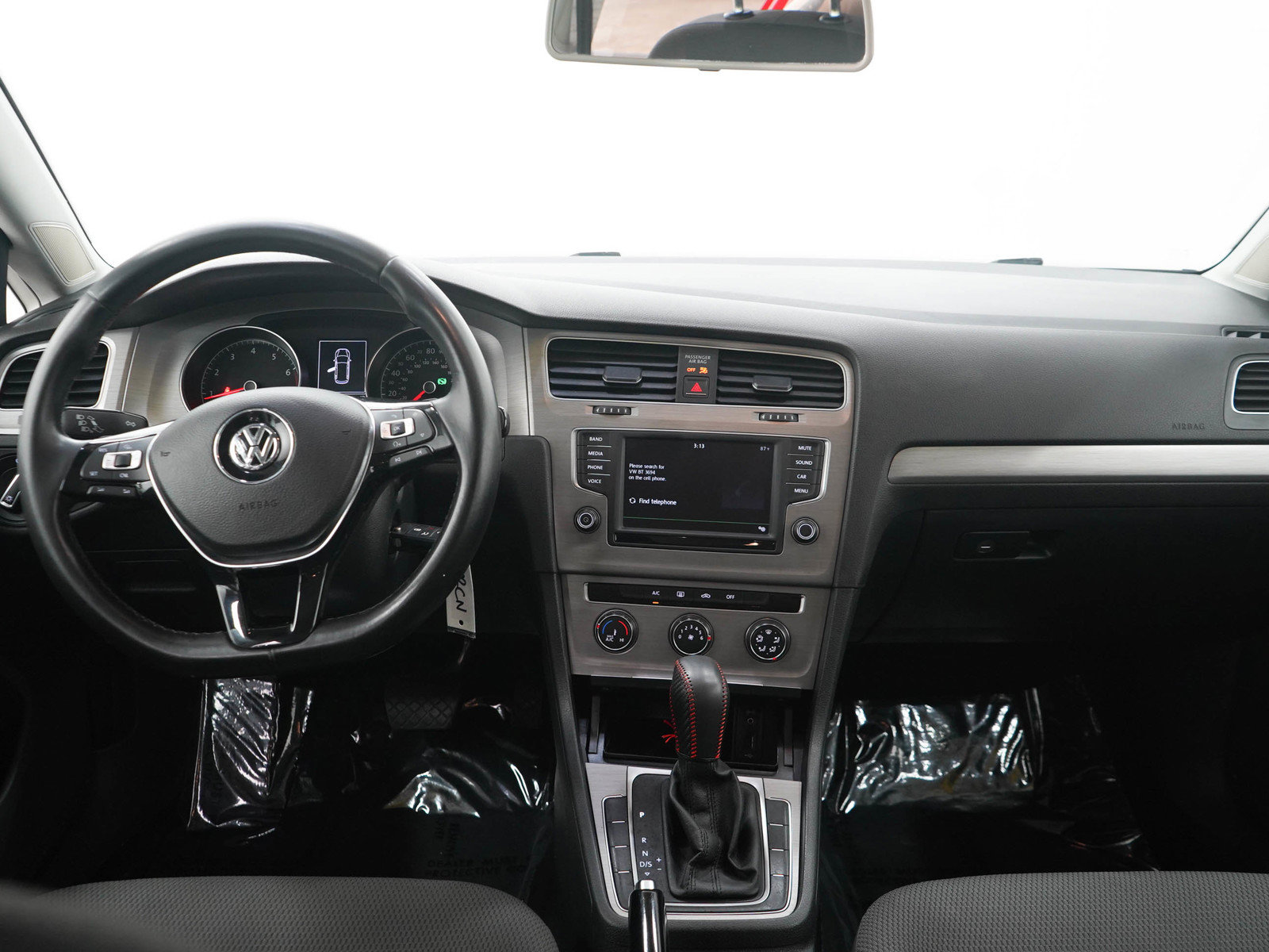 Used 2016 Volkswagen Golf S FWD image 15