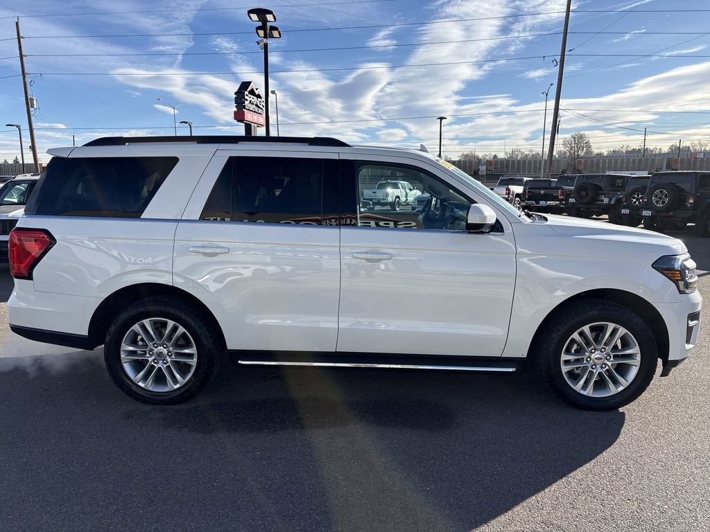 Used 2023 Ford Expedition XLT image 6