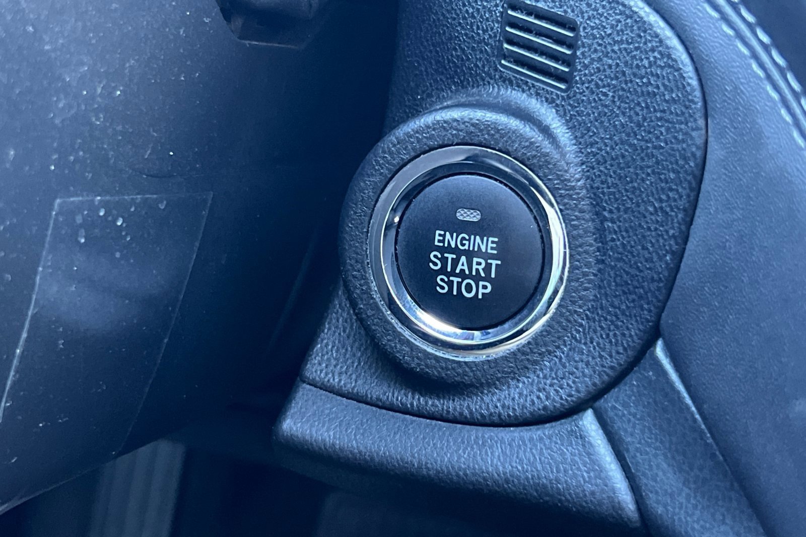 Used 2021 Subaru Outback Limited image 23