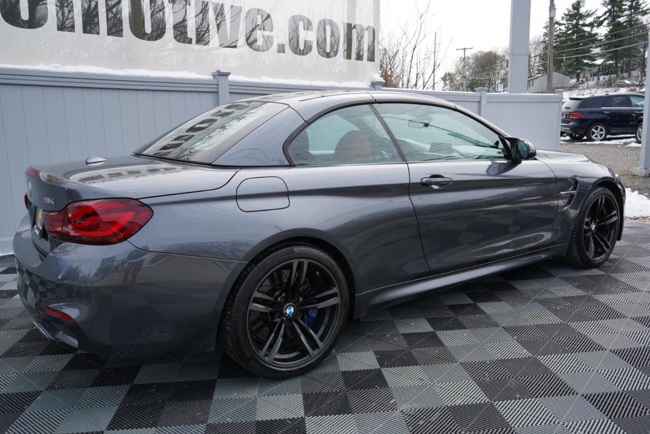 Used 2020 BMW M4 Convertible w/ Executive Package image 5