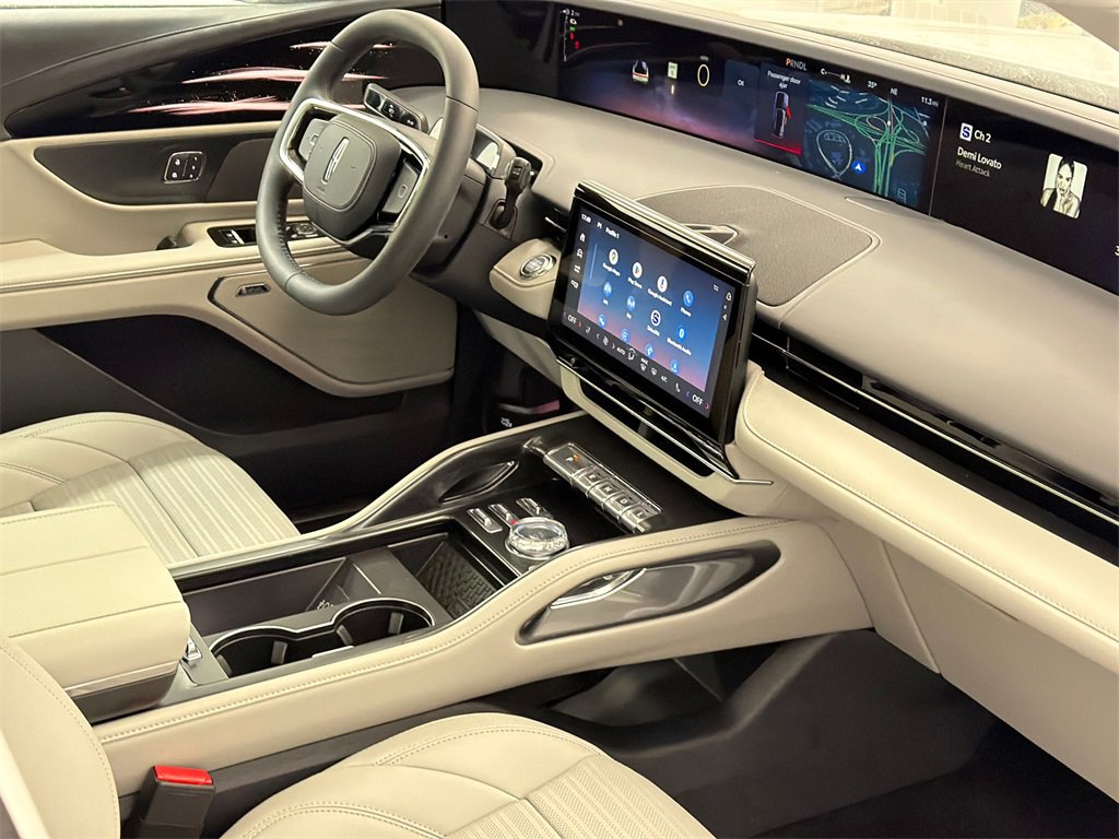 New 2026 Lincoln Nautilus Reserve image 11