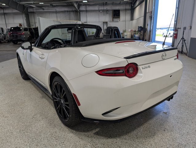 New 2026 MAZDA MX-5 Miata Club w/ Appearance Package RWD image 7