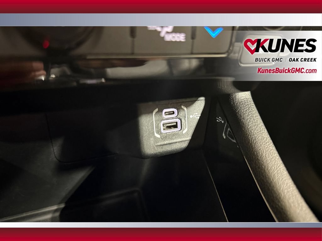 Used 2025 Jeep Compass Limited AWD/4WD image 32