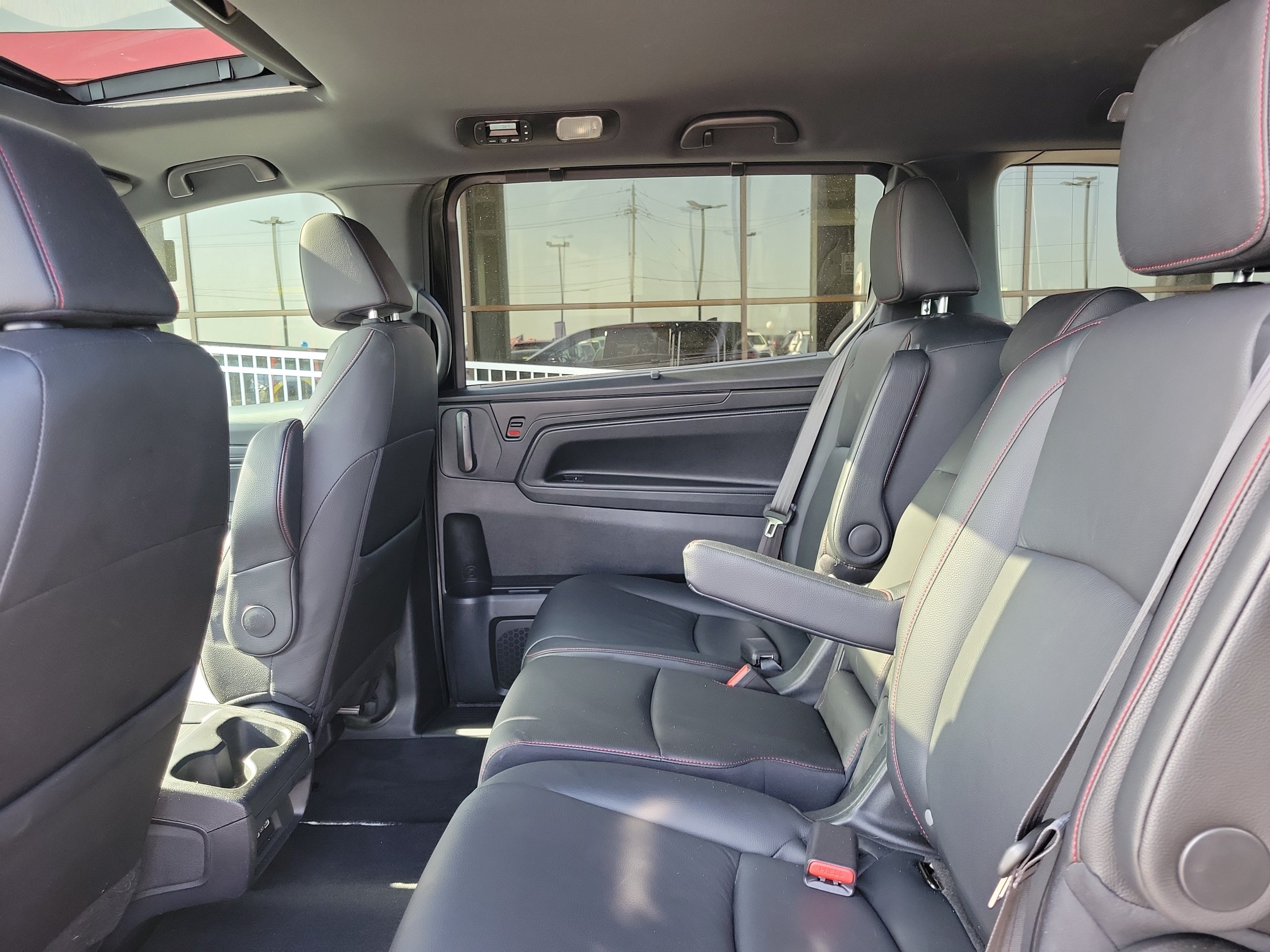 Used 2024 Honda Odyssey Sport image 11