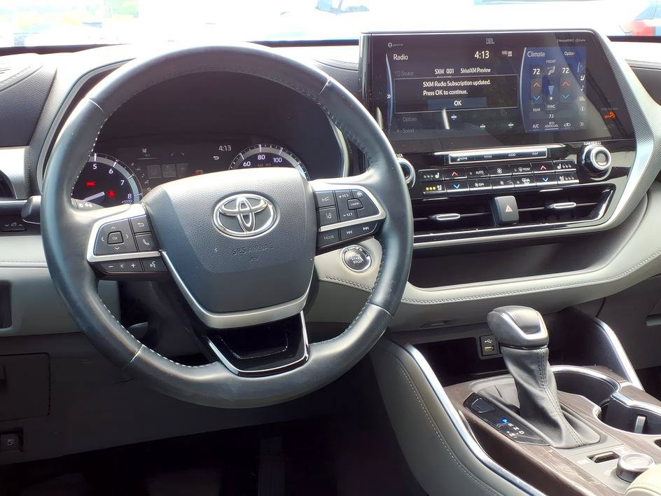 Used 2022 Toyota Highlander Platinum AWD/4WD image 10