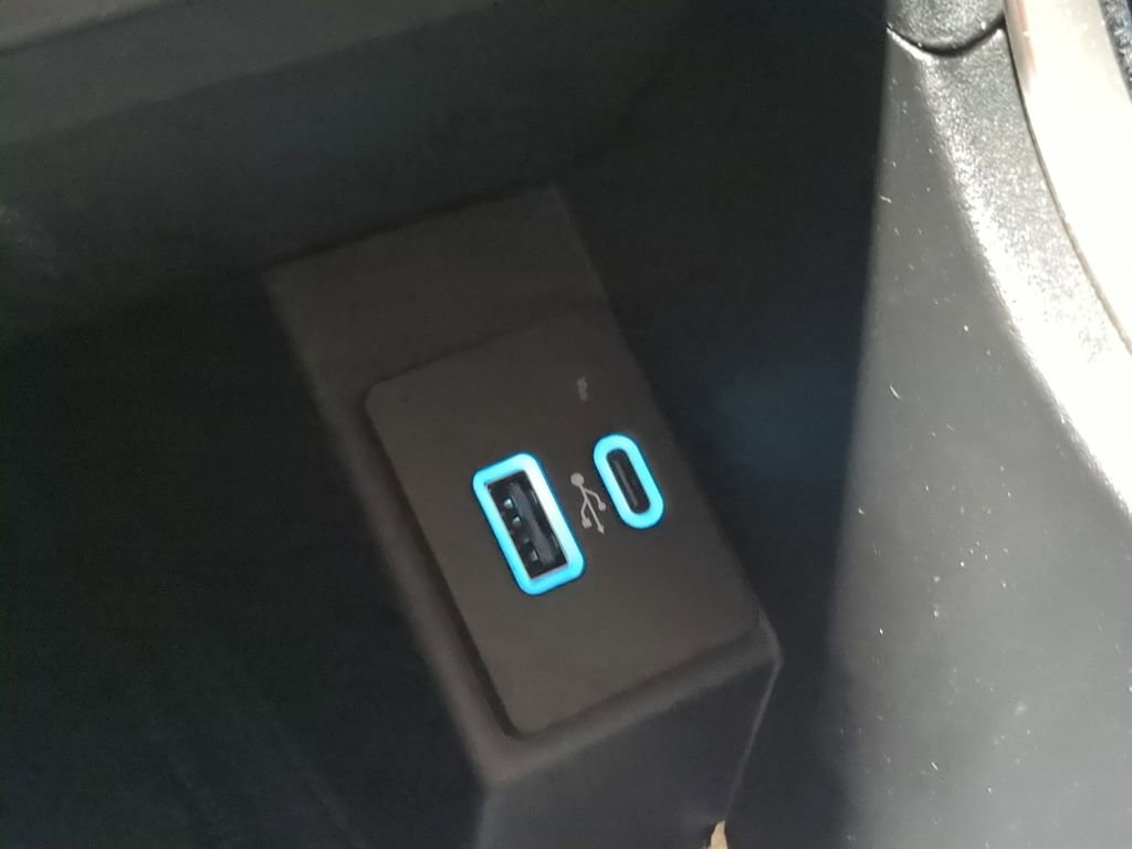 Used 2024 Ford Edge SEL w/ Convenience Package image 36