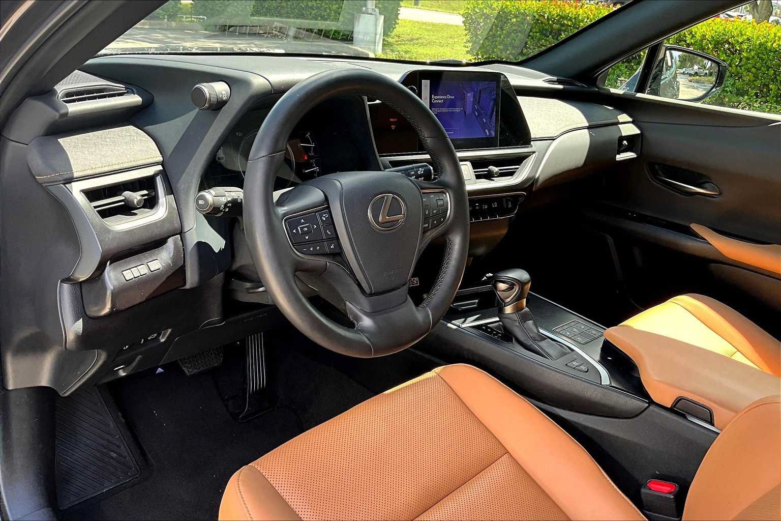 Used 2023 Lexus UX 250h AWD w/ Accessory Package (Z1) image 17