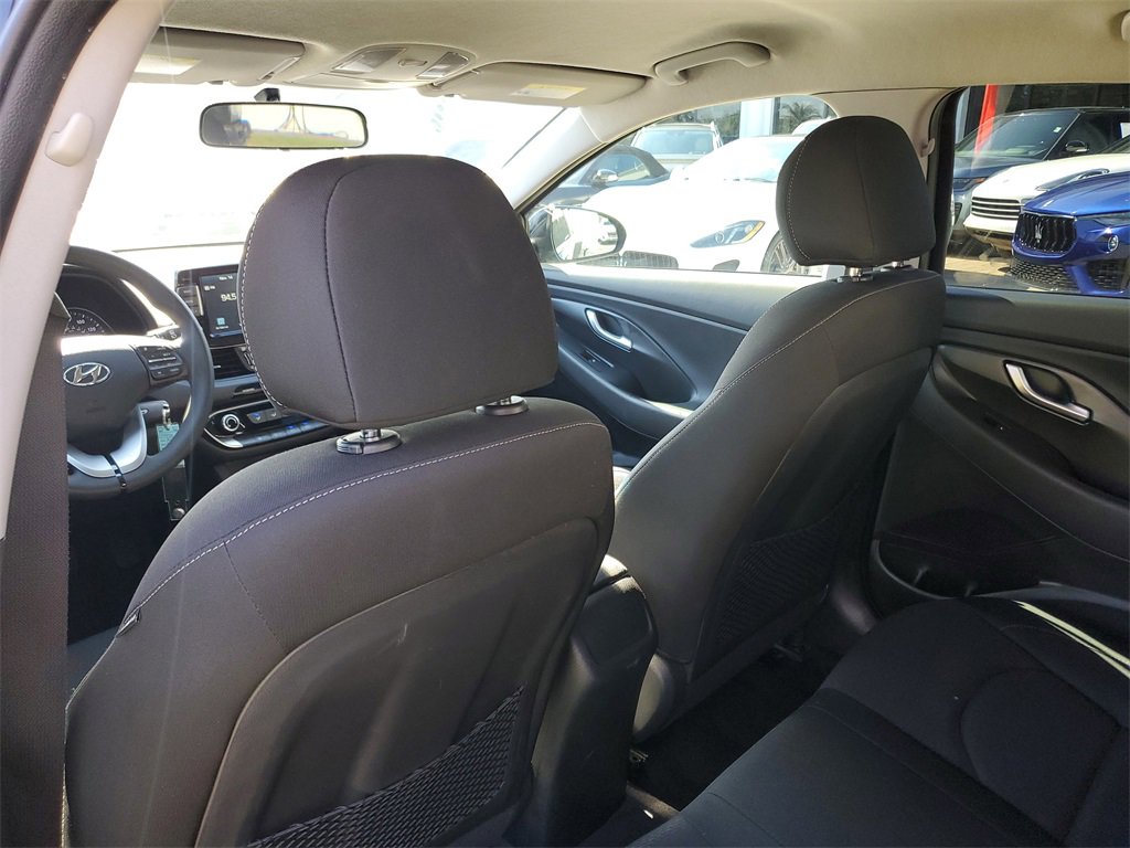 Used 2018 Hyundai Elantra GT image 12