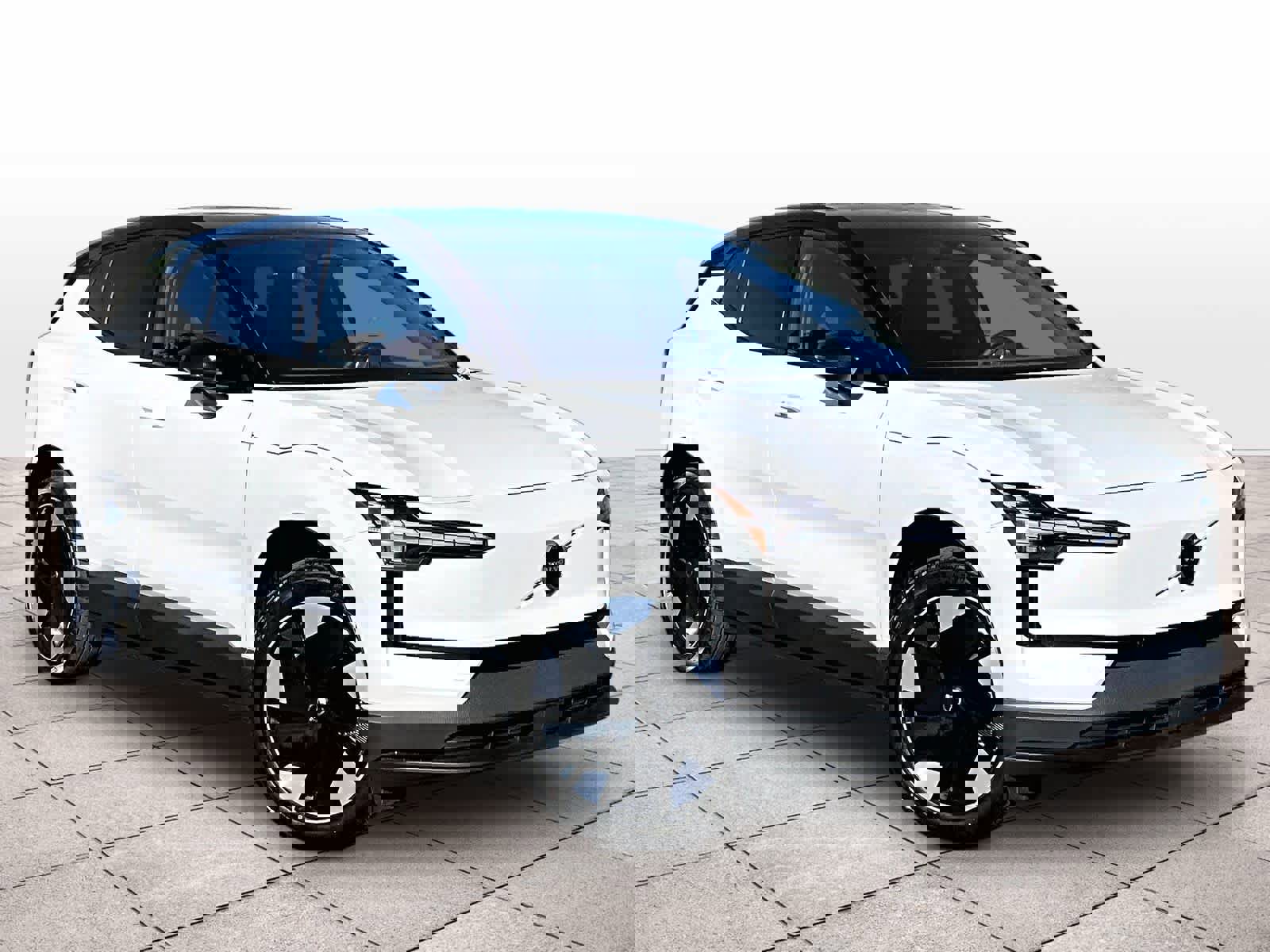 New 2026 Volvo EX30 Plus w/ Climate Package image 2