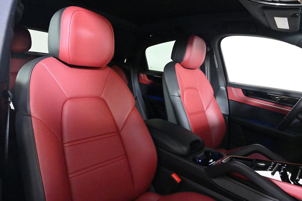 Certified 2026 Porsche Cayenne S image 19