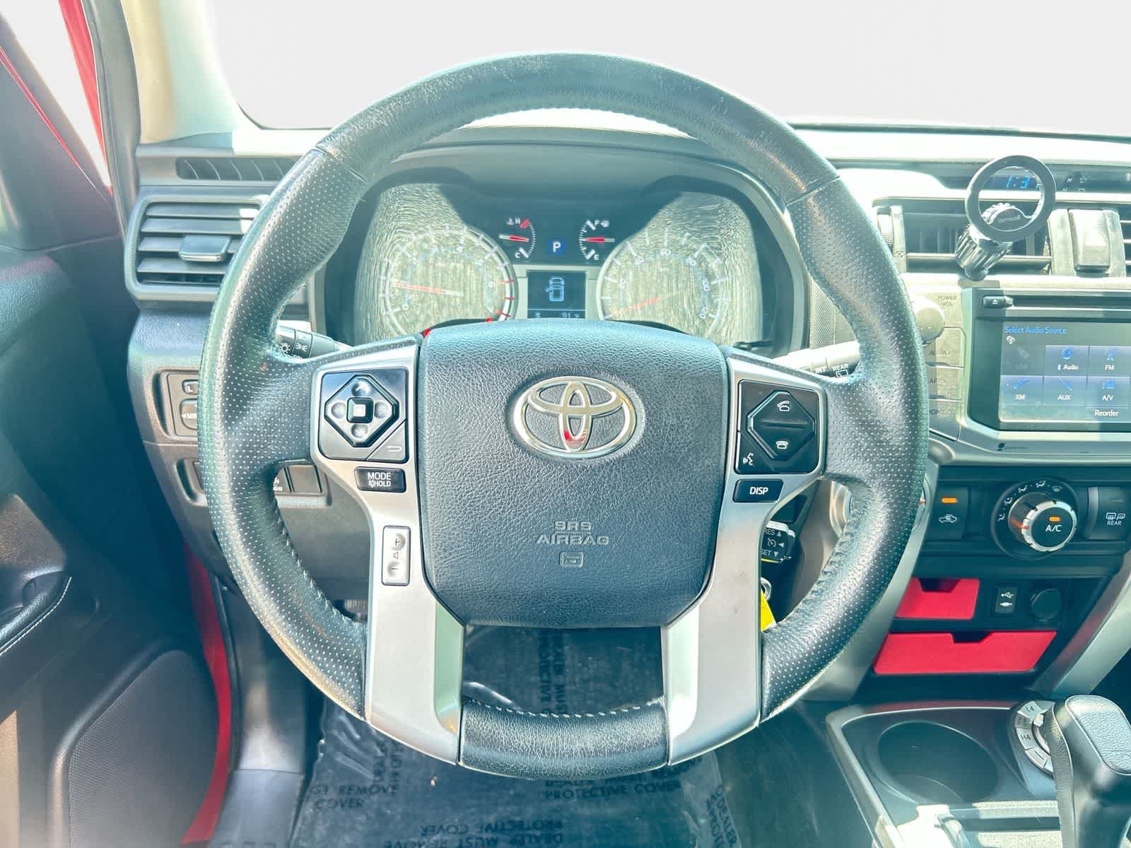 Used 2015 Toyota 4Runner SR5 AWD/4WD image 16