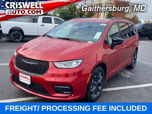 New 2026 Chrysler Pacifica Limited w/ S Appearance Package