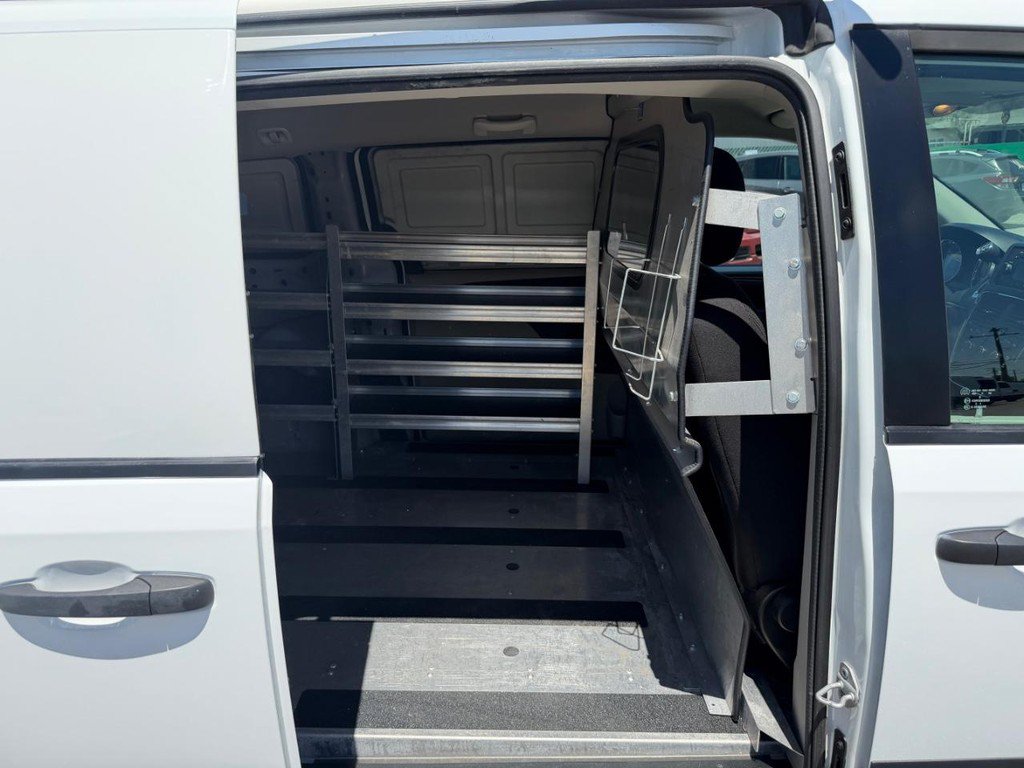 Used 2013 RAM C/V Tradesman FWD image 16