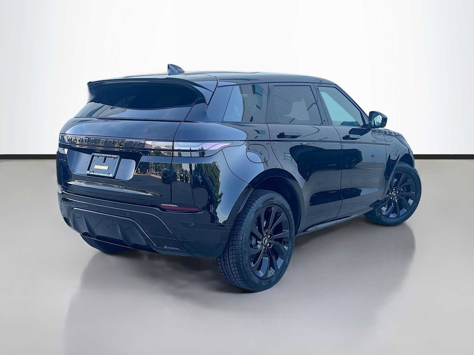 New 2026 Land Rover Range Rover Evoque Hoxton AWD/4WD image 3