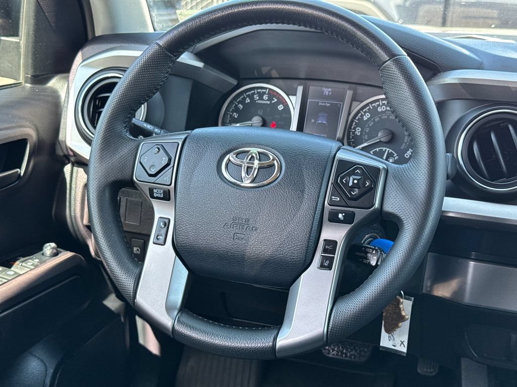 Used 2020 Toyota Tacoma SR5 RWD image 23