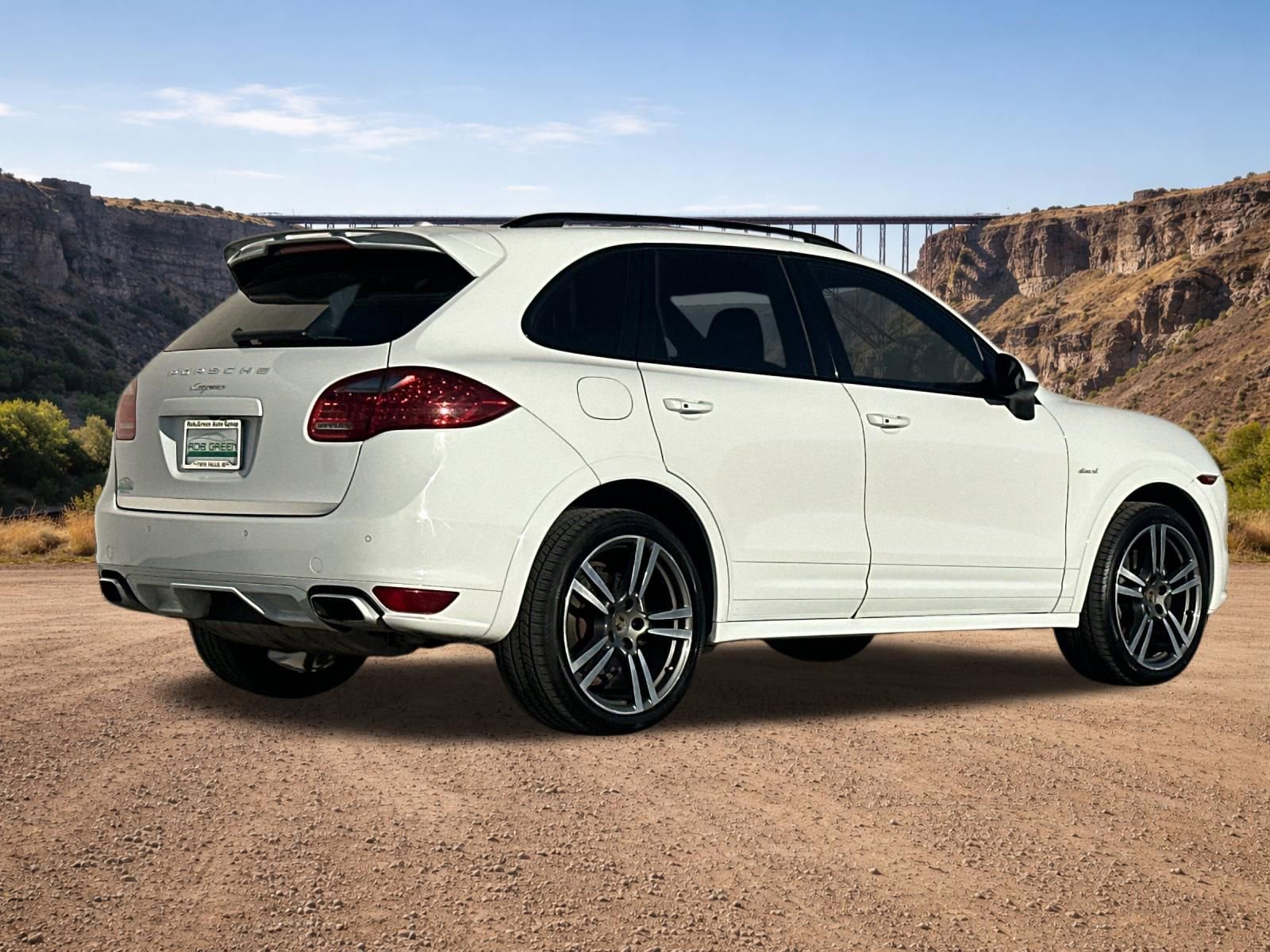 Used 2014 Porsche Cayenne Diesel AWD/4WD image 3