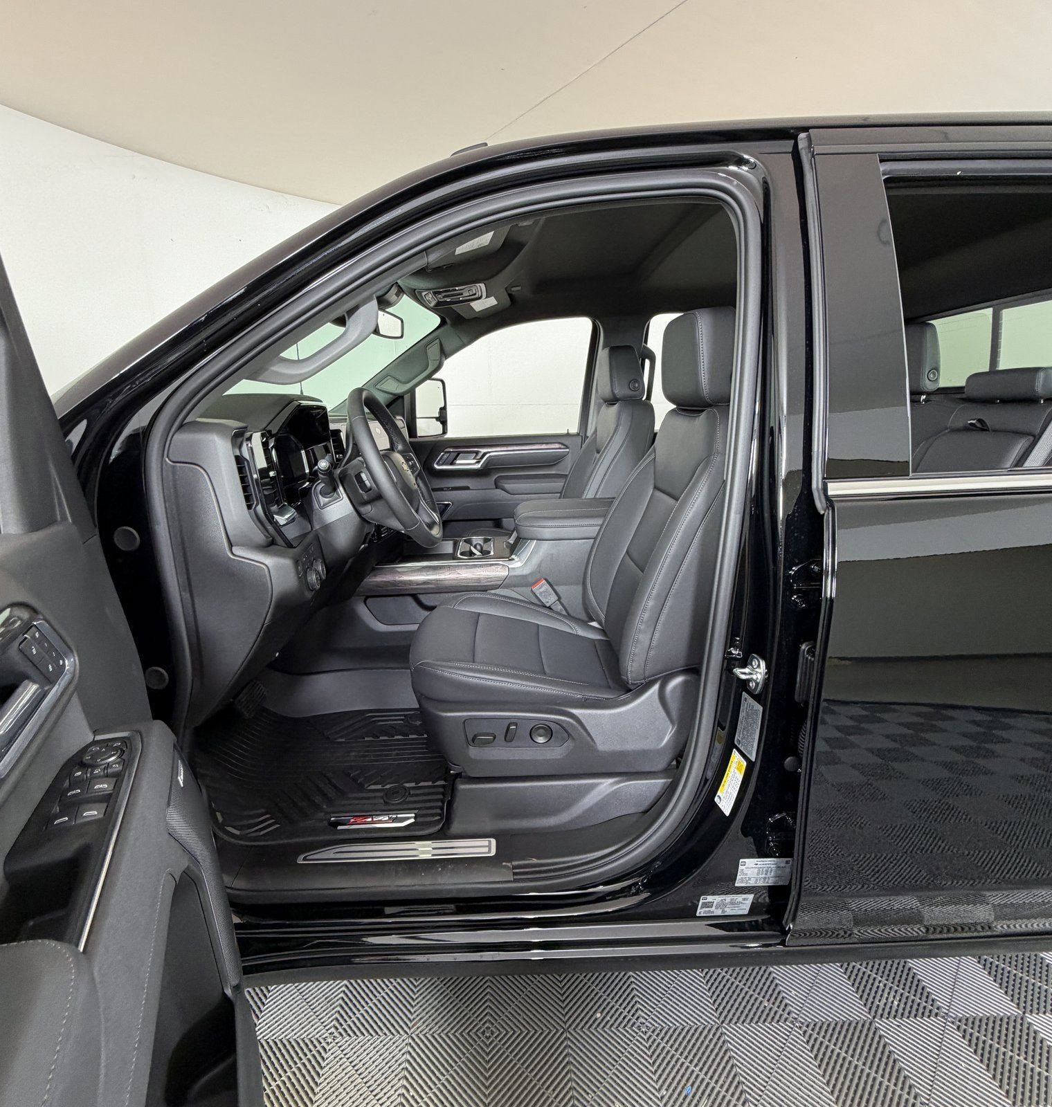 New 2026 Chevrolet Silverado 3500 LTZ w/ LTZ Texas Edition image 14