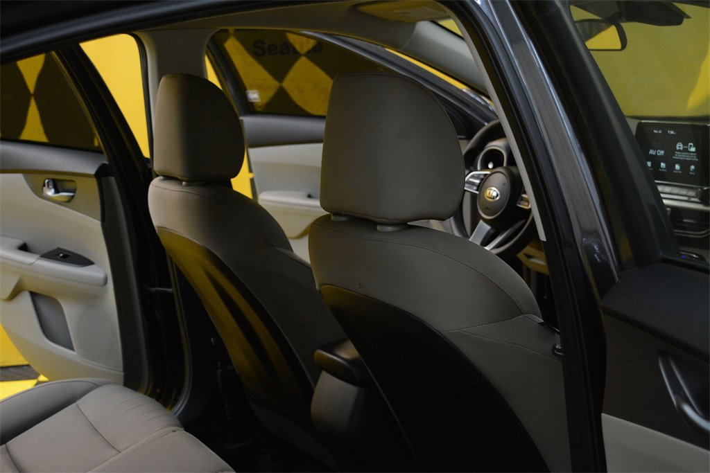 Used 2019 Kia Forte LXS image 31