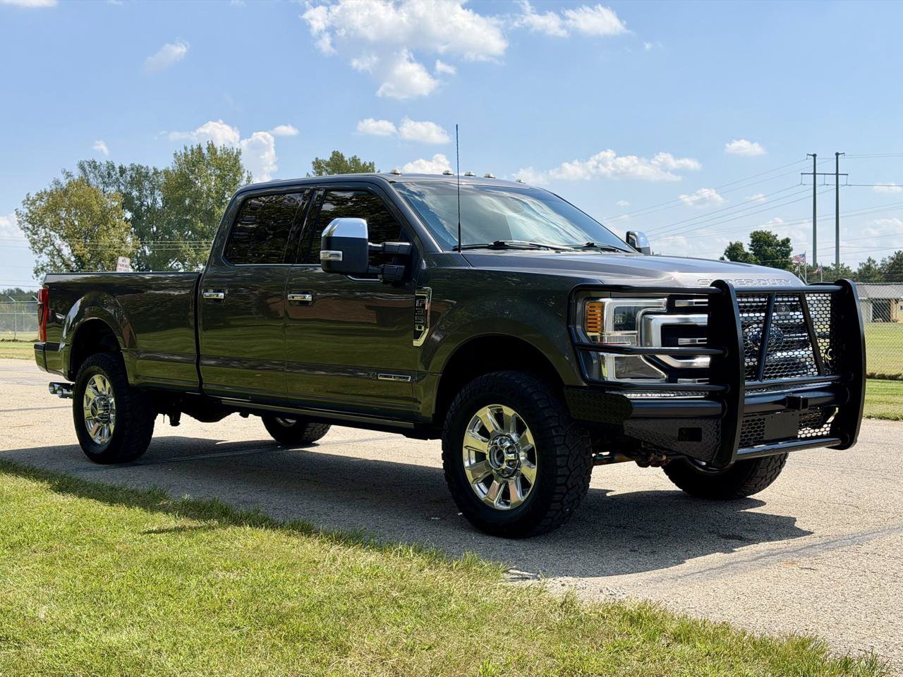 Used 2022 Ford F350 Platinum AWD/4WD image 8
