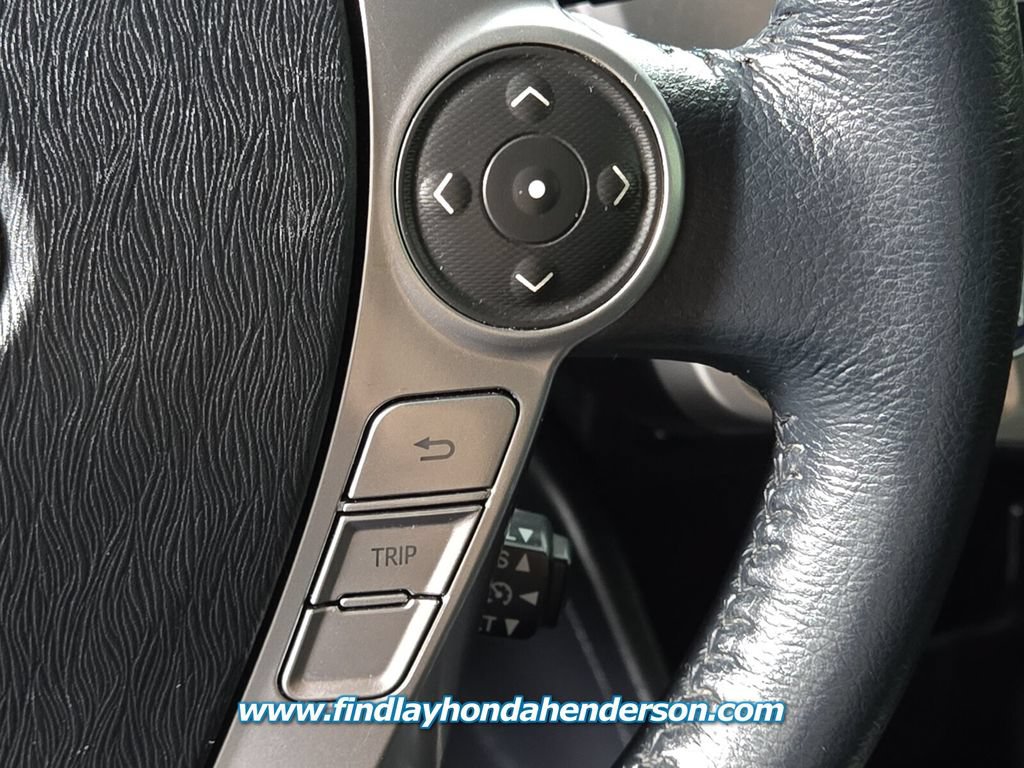 Used 2017 Toyota Prius V Four w/ Carpet Mat Package FWD image 26