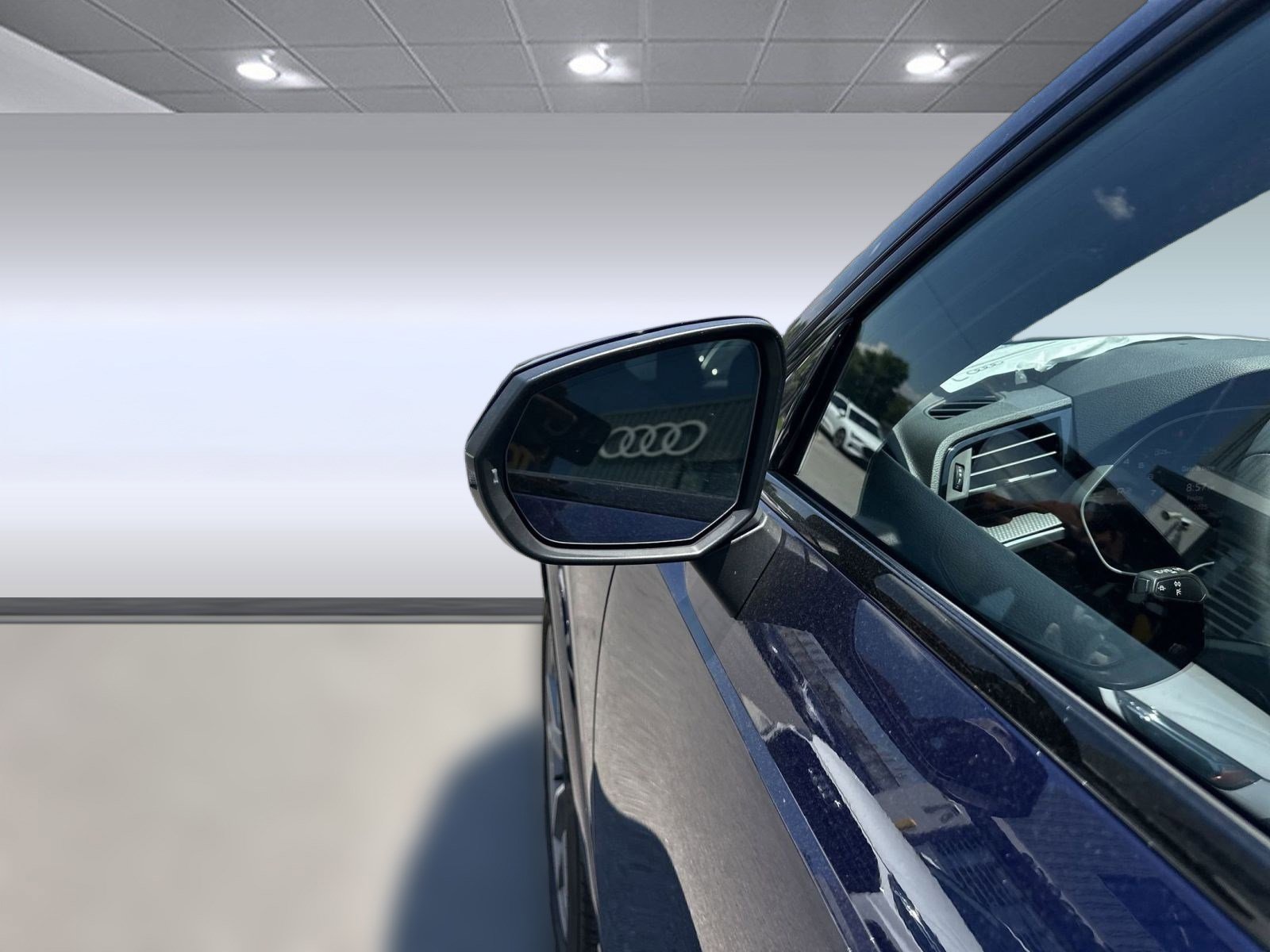 New 2025 Audi Q3 2.0T Premium image 19