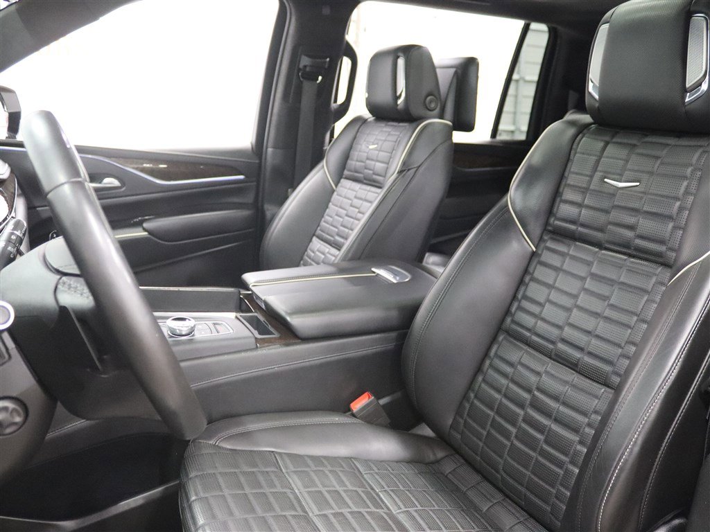 Used 2022 Cadillac Escalade ESV Sport Platinum AWD/4WD image 16