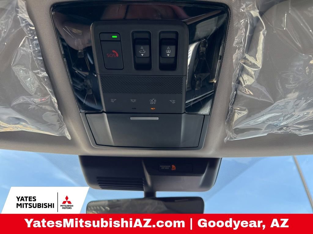New 2026 Mitsubishi Outlander SE image 16