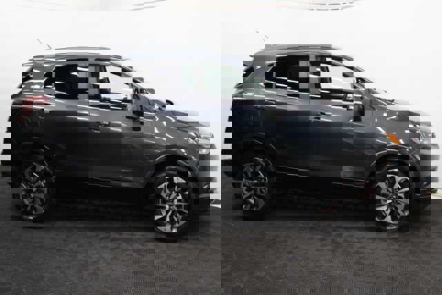 Used 2018 Buick Encore Essence image 4