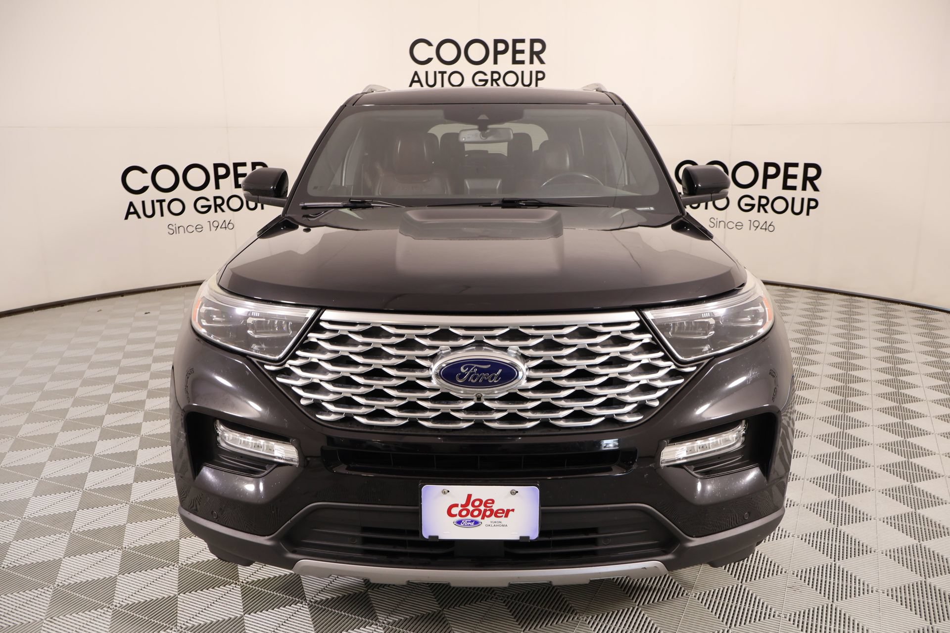 Used 2020 Ford Explorer Platinum w/ Premium Technology Package AWD/4WD image 10