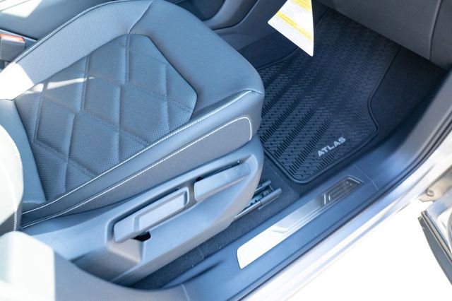 New 2026 Volkswagen Atlas SE image 47