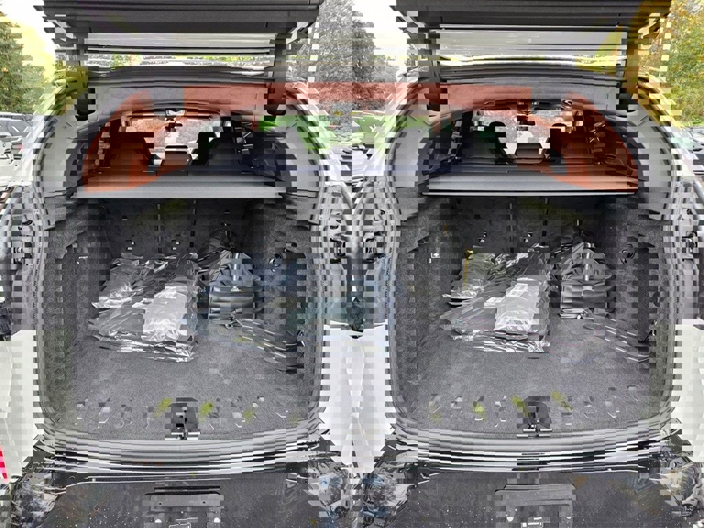 New 2026 BMW XM Label Red w/ M Driver's Package image 23