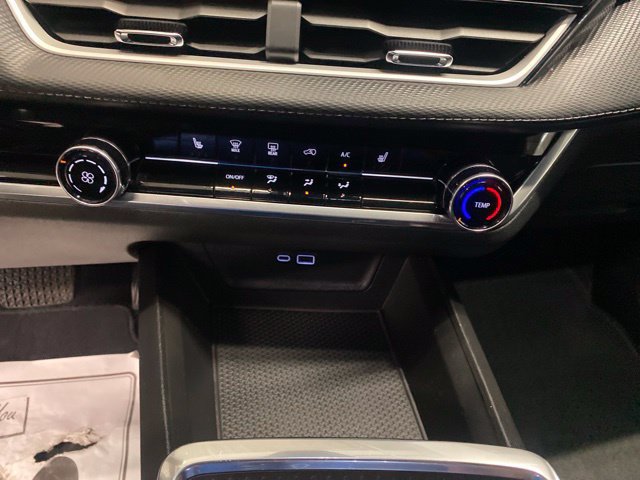 Used 2025 Chevrolet Equinox LT AWD/4WD image 24