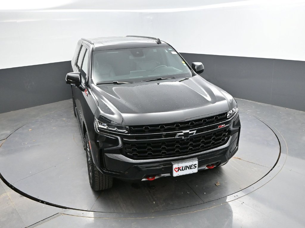 Used 2024 Chevrolet Suburban Z71 w/ Luxury Package AWD/4WD image 29