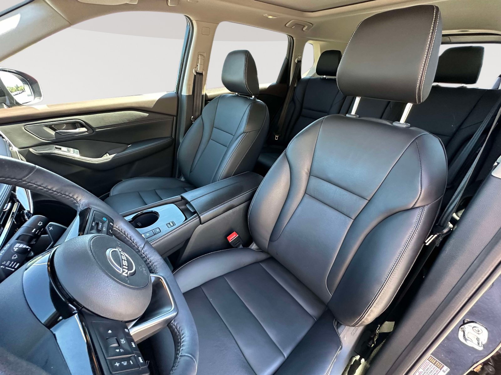 Used 2023 Nissan Rogue SL FWD image 23