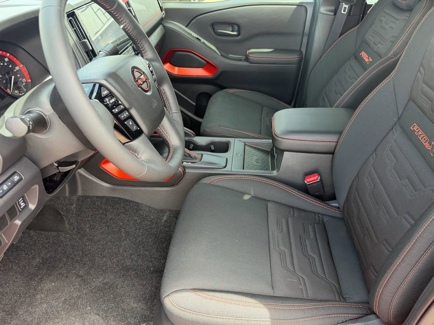 New 2026 Nissan Frontier Pro-X w/ Pro-X Convenience Package RWD image 14