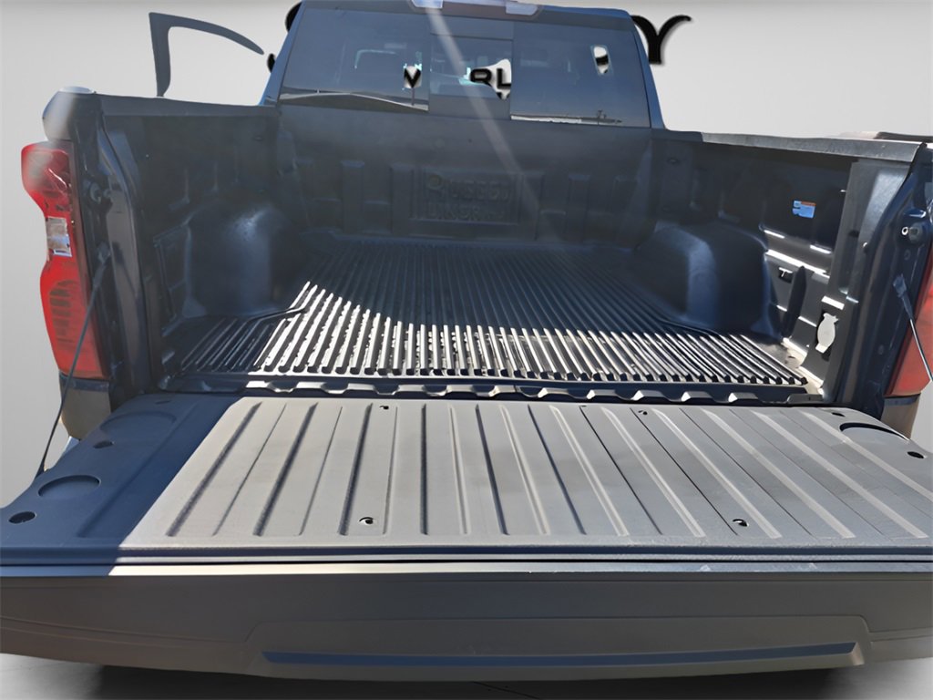 Used 2021 Chevrolet Silverado 1500 LT w/ Convenience Package II image 28