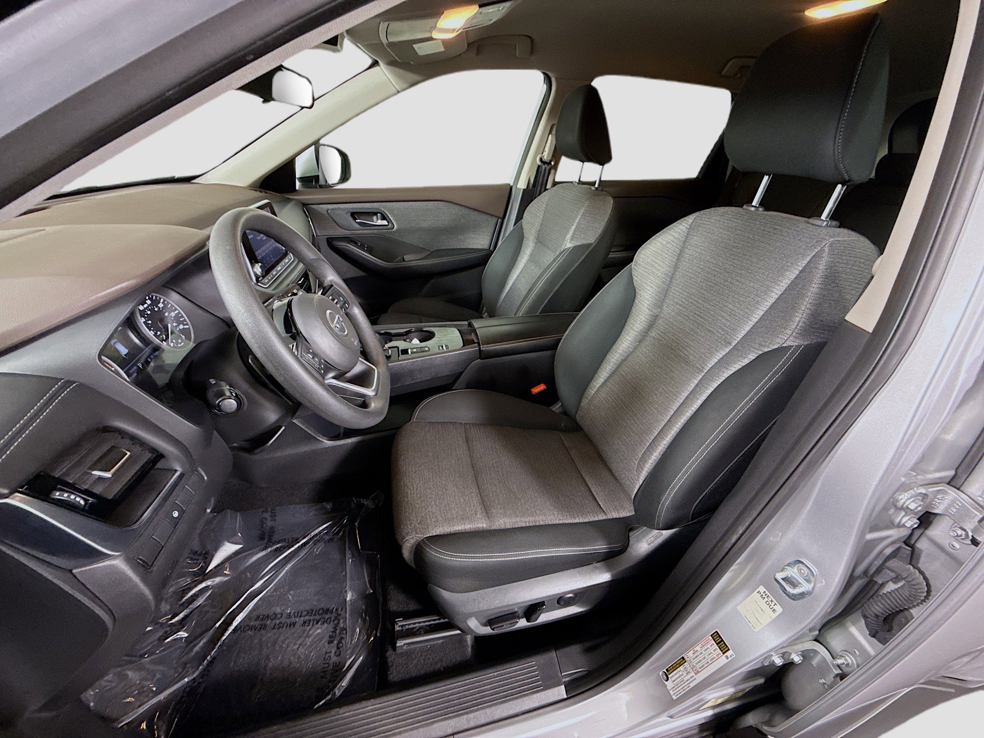 Used 2021 Nissan Rogue SV FWD image 22