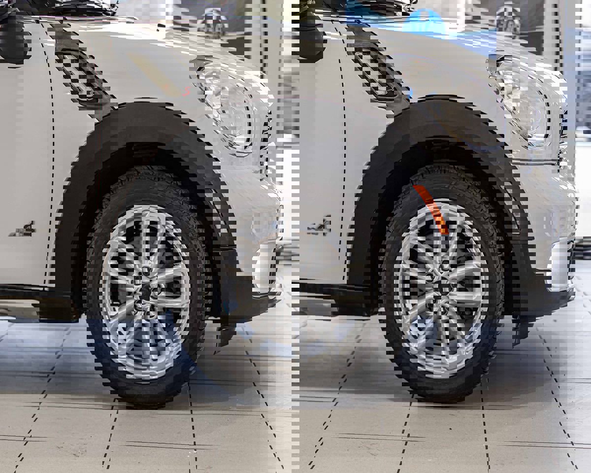 Used 2015 MINI Cooper Countryman S image 11