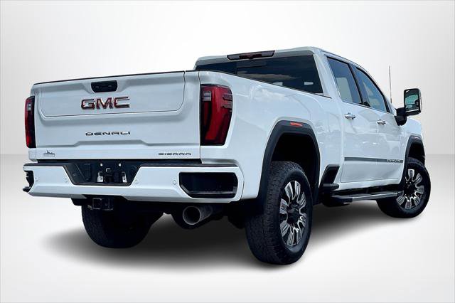 Used 2024 GMC Sierra 2500 Denali image 5