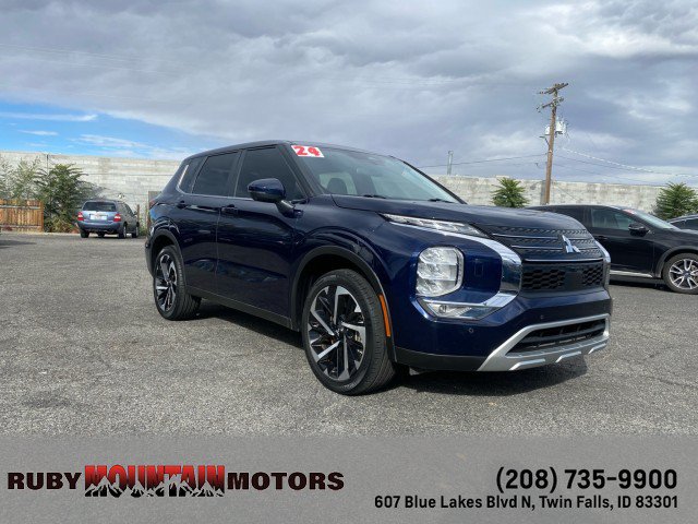 Used 2024 Mitsubishi Outlander SE Black Edition