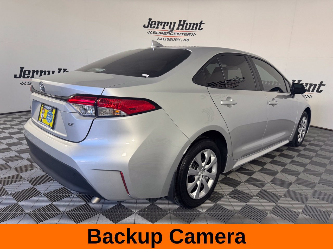 Used 2025 Toyota Corolla LE FWD image 7