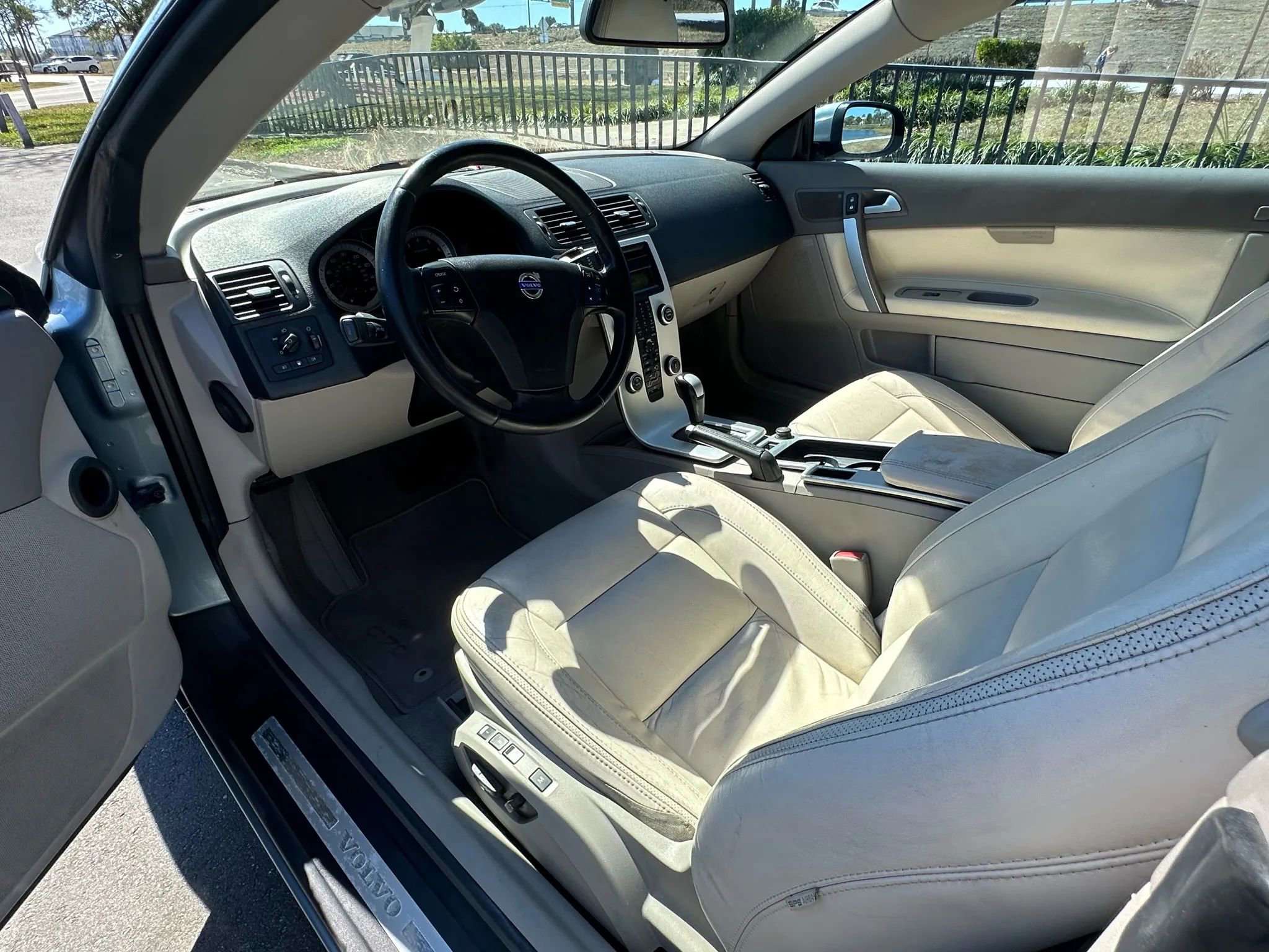 Used 2012 Volvo C70 T5 image 18