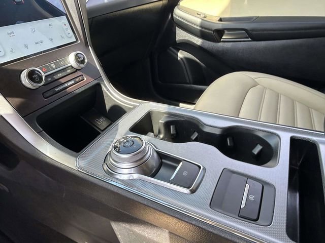 Used 2021 Ford Edge SEL w/ Convenience Package image 17