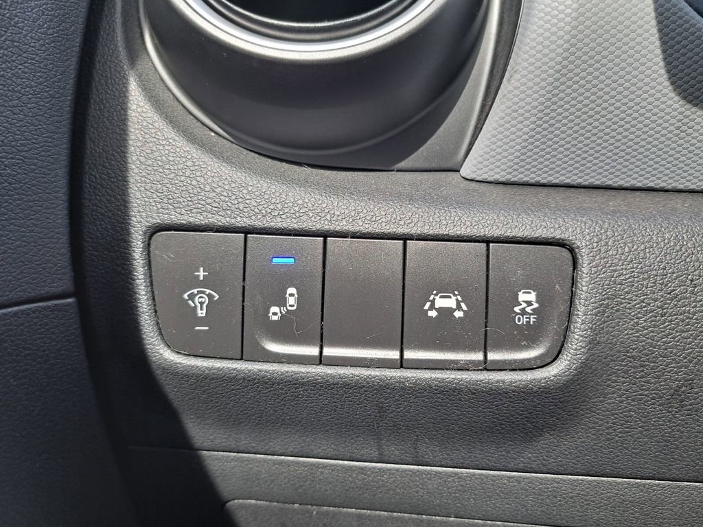 Used 2021 Hyundai Kona SEL Plus image 14